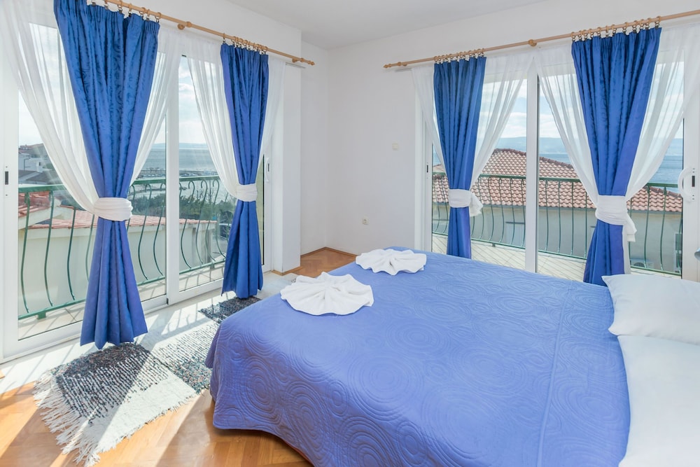 Apartment (A1)