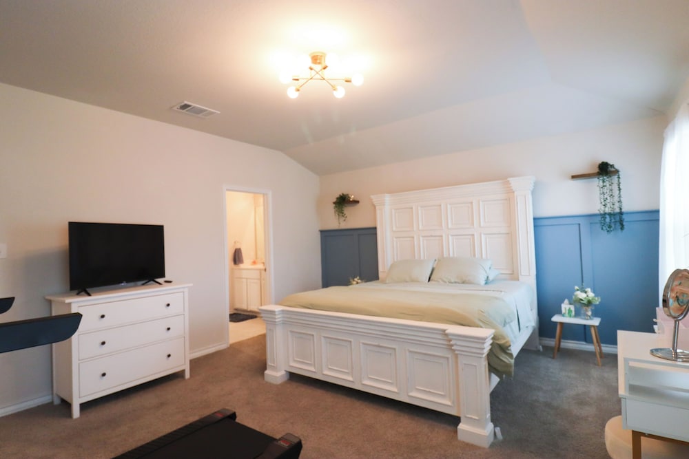 House, Multiple Beds, Kitchen, Garden View (Kingsley Oasis)