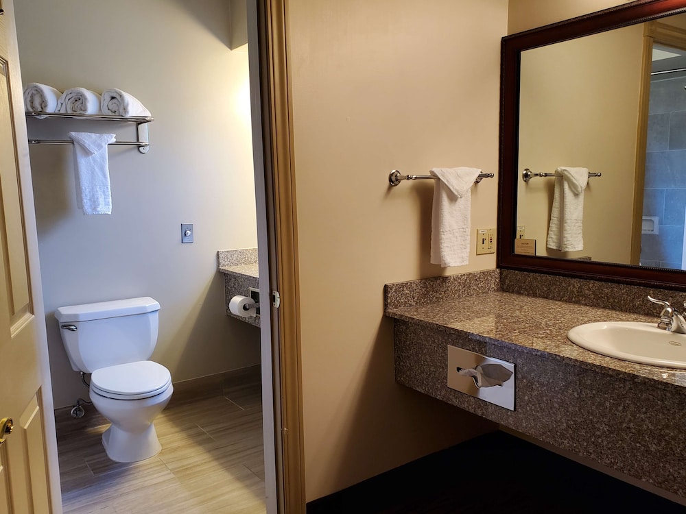 Suite, Multiple Beds photo 2