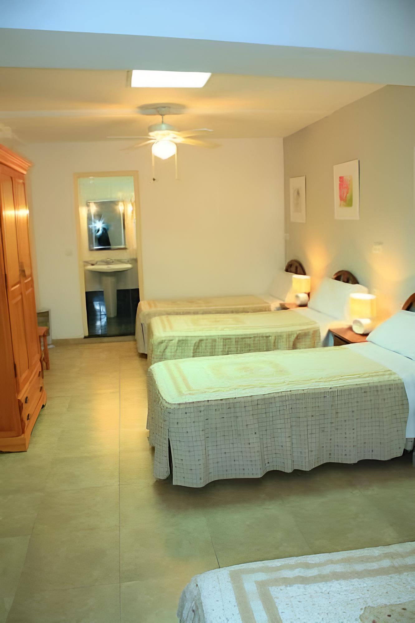 Quadruple Room photo 1
