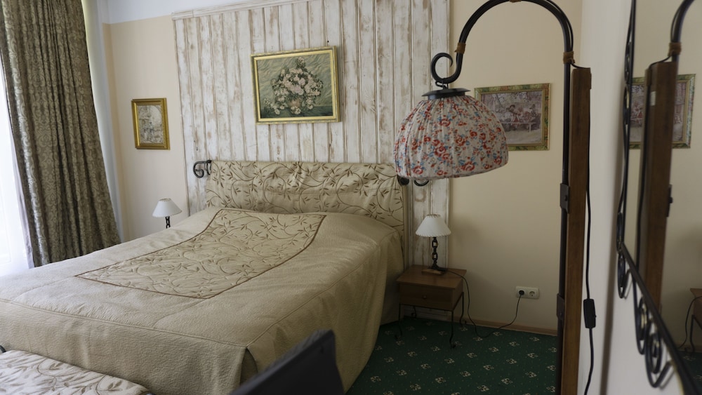 Standard Room photo 2