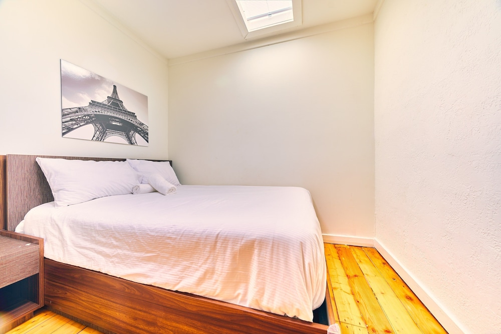 Townhome Suite 214 - 2 Storeys - Photo 1