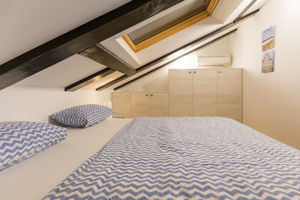 Loft Apartment