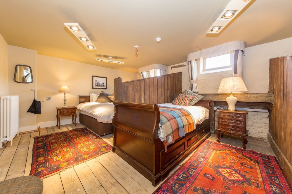 Superior Triple Room (The Stables)