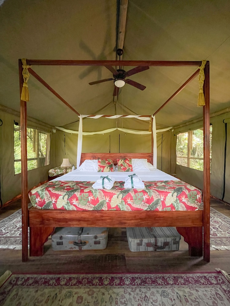 Tente Deluxe, 1 chambre, vue colline