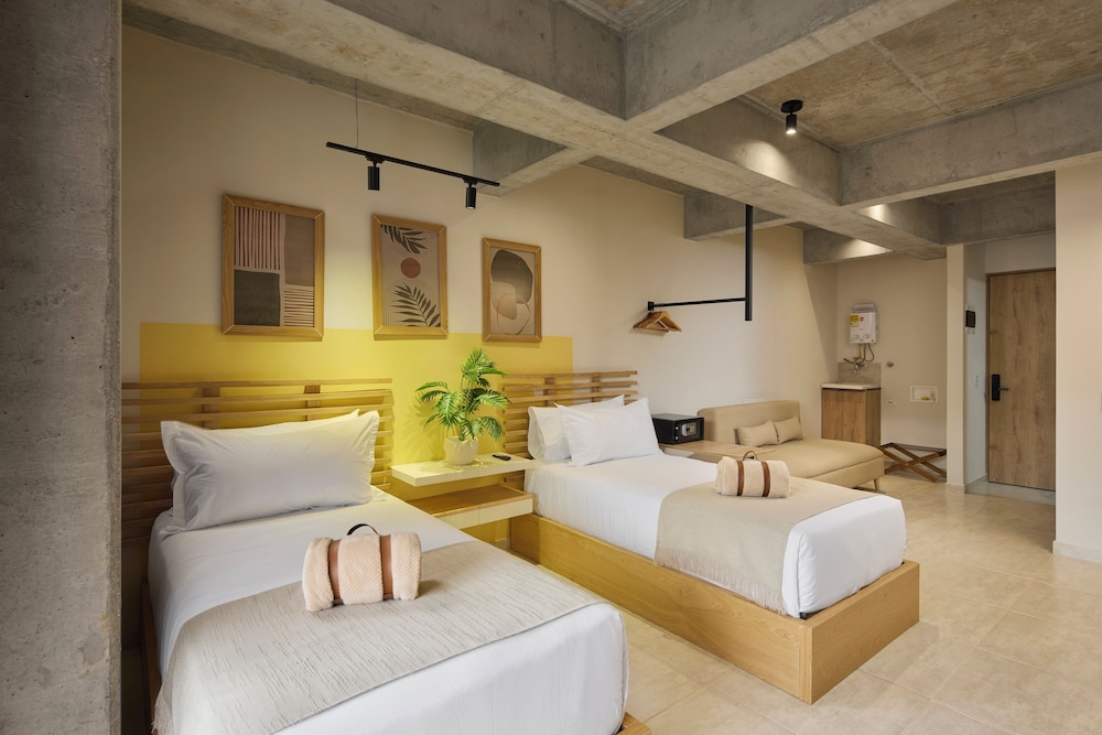 Panoramic Twin Room