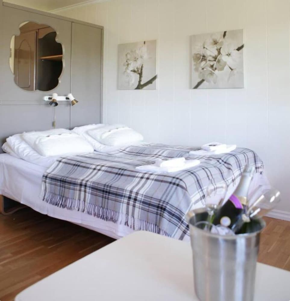 Standard Double Room - Photo 1