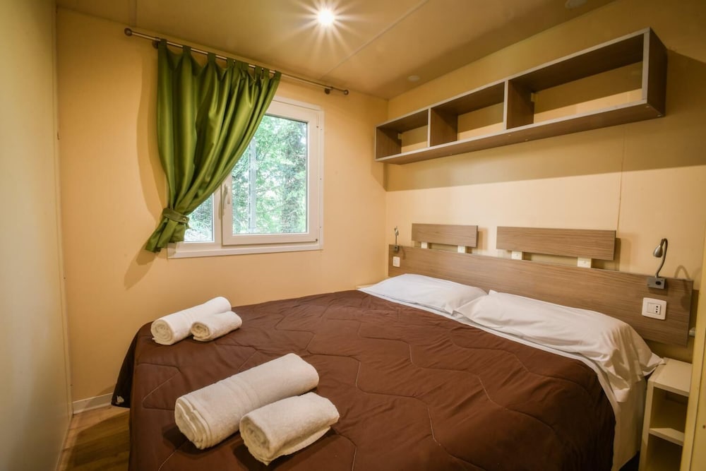 Bungalow, 3 Bedrooms, Tower photo 2