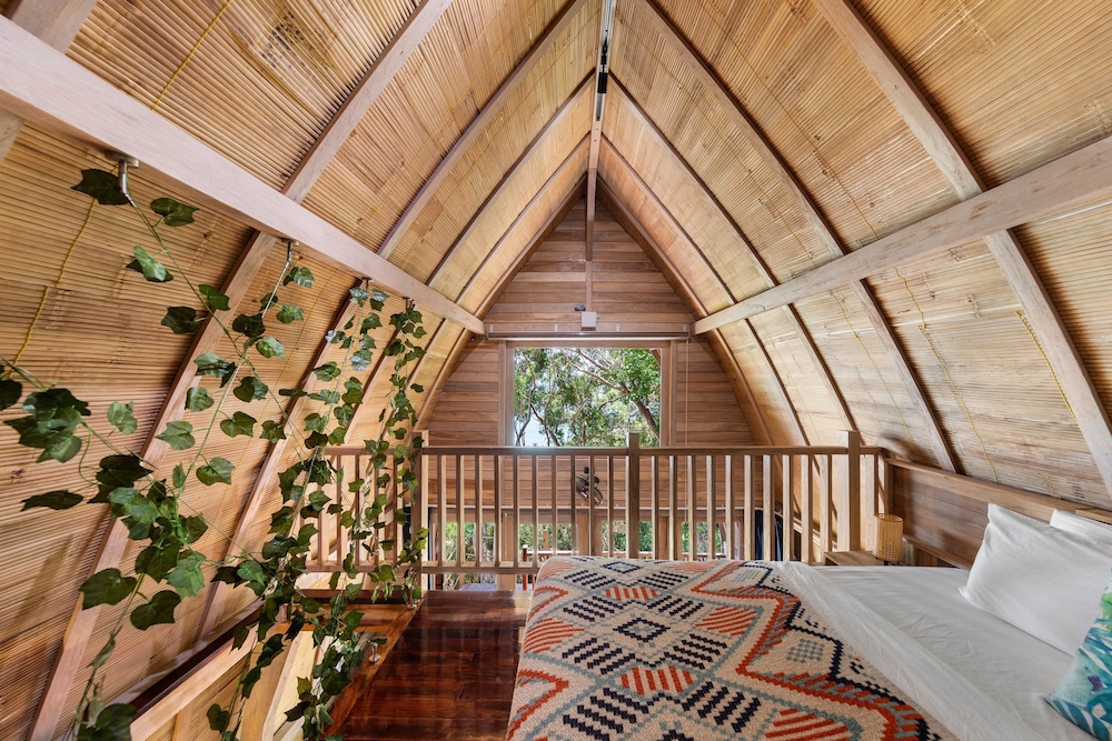 Premier Loft