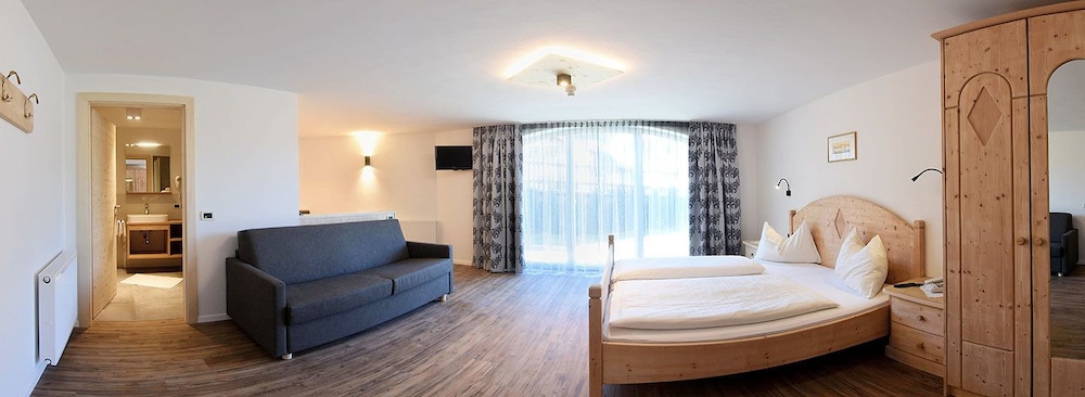 Comfort Quadruple Room, Ground Floor photo 2
