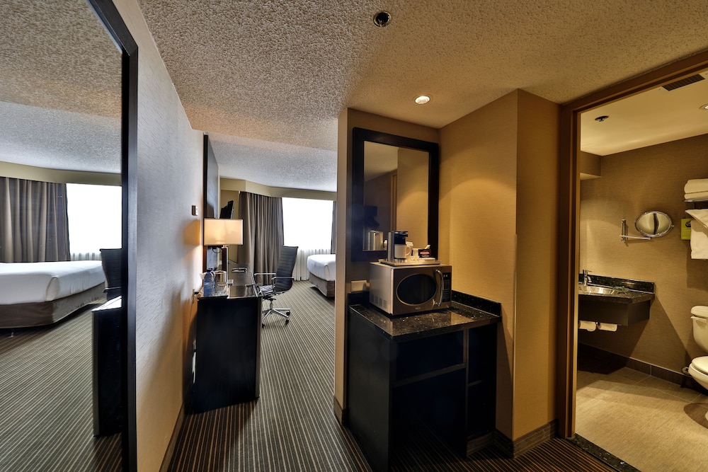 Standard Room, 1 King Bed - Photo 2