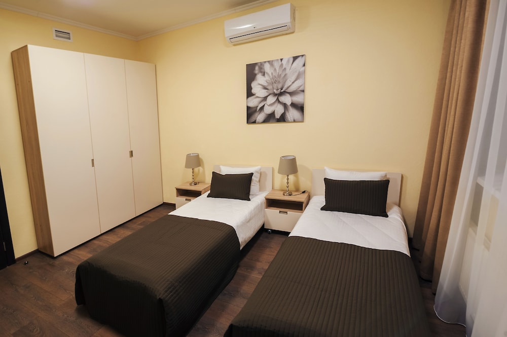 Basic Twin Room