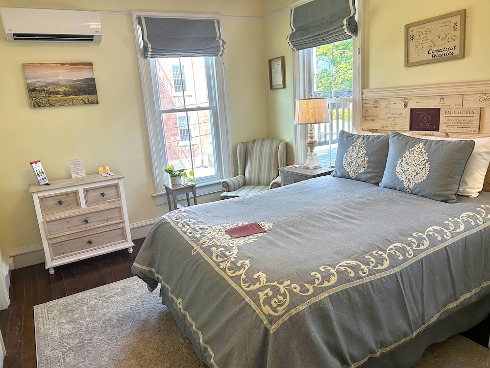Vineyard Room photo 1