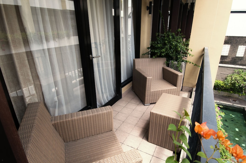 Deluxe Room - Photo 2