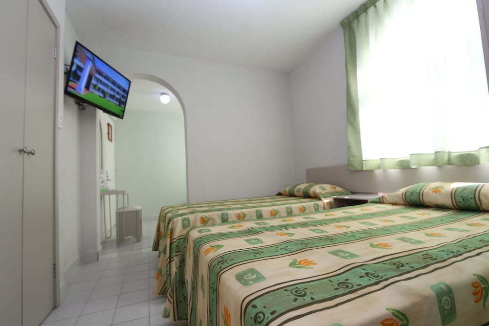 Triple Room "Acacias" photo 3