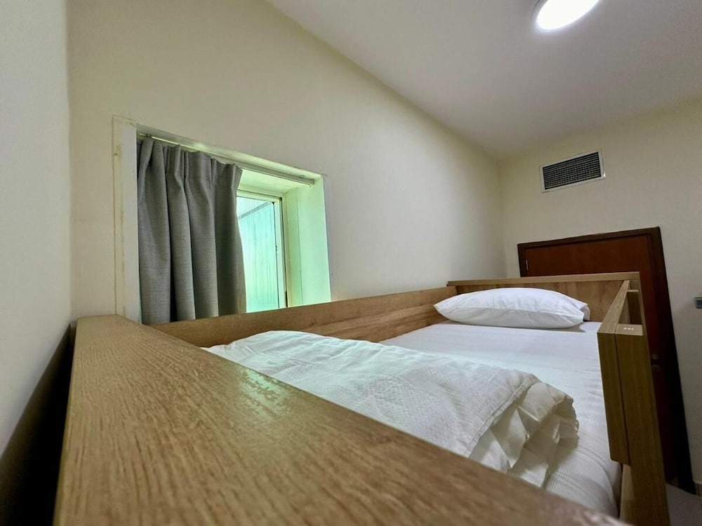 Comfort Shared Dormitory, Men Only, Non Smoking, Sea View photo 3