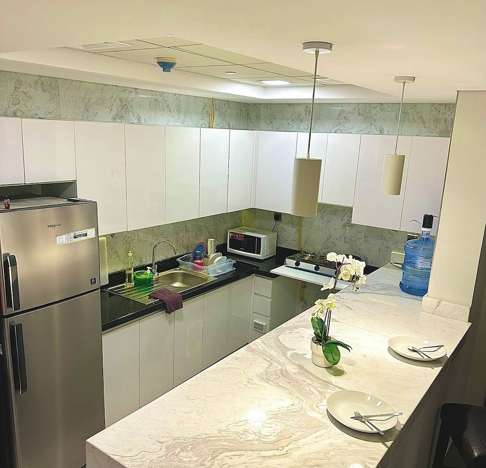 Executive Shared Dormitory, Mixed Dorm, Bay View photo 2