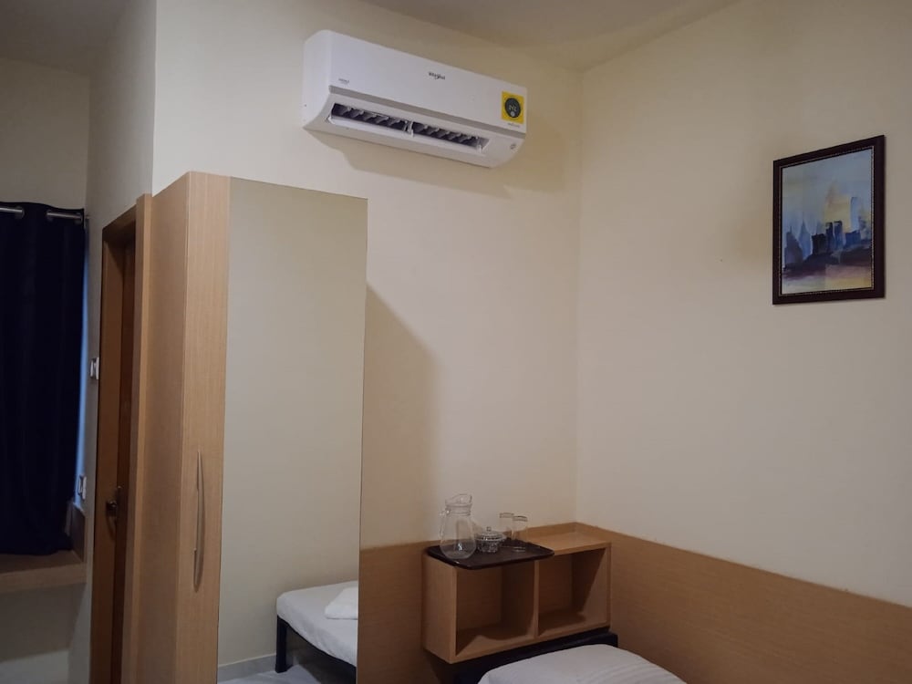 Standard Single Room - Photo 1