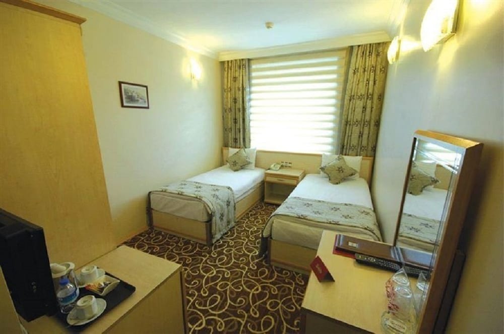 Standard Double Room Single Use photo 1