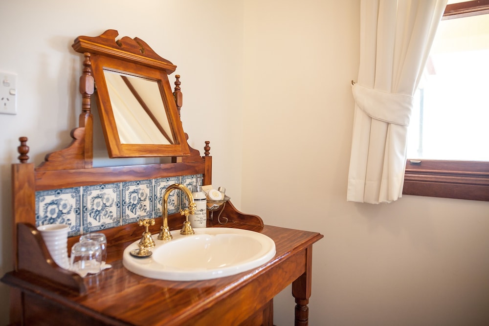 Standard Room (Weekend Getaway Special) photo 3