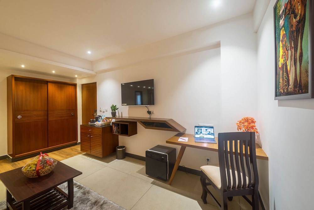 Executive Room - Photo 2