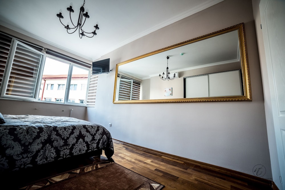Deluxe Double Room, 2 Bedrooms, City View