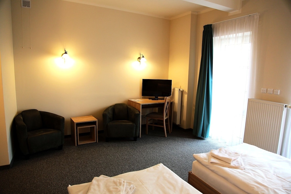 Premium Twin Room, Patio photo 2