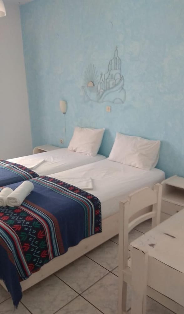 One Bedroom Apartment with Sea View - Photo 11