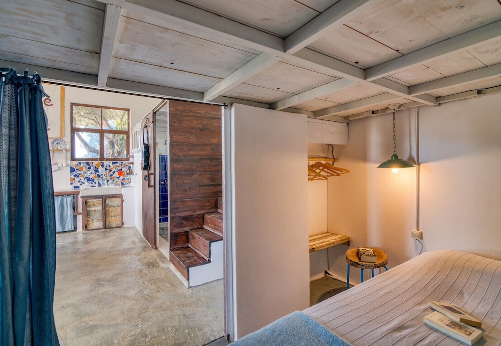 Family Apartment, Multiple Beds, Garden Area (Loft Atelier Apartment Heraklion) photo 2