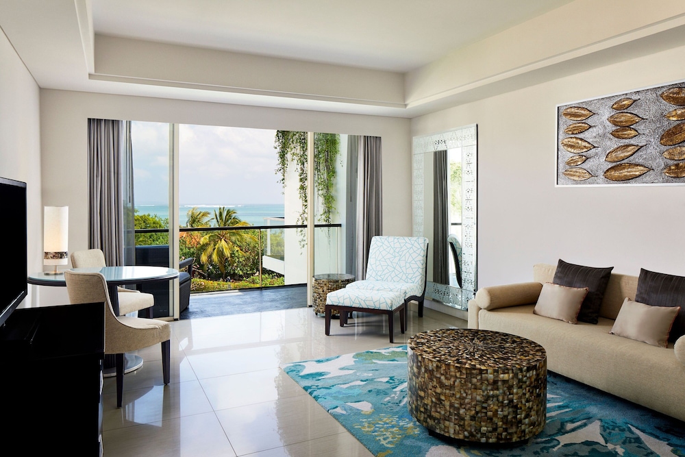 Junior Suite, 1 Bedroom, Ocean View photo 3