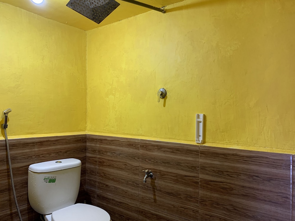 Standard Double Room - Photo 16