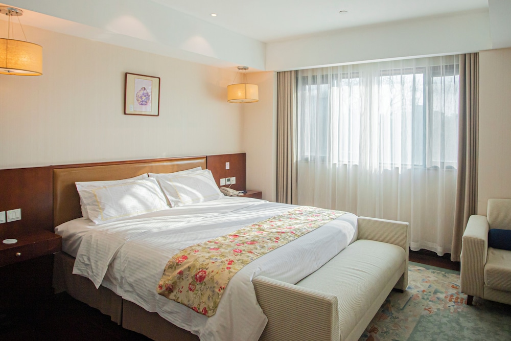 Deluxe Executive Room