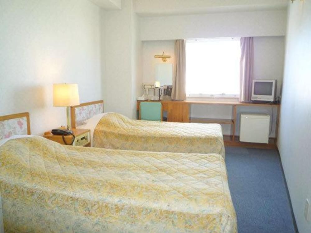 Standard Twin Room - Photo 2