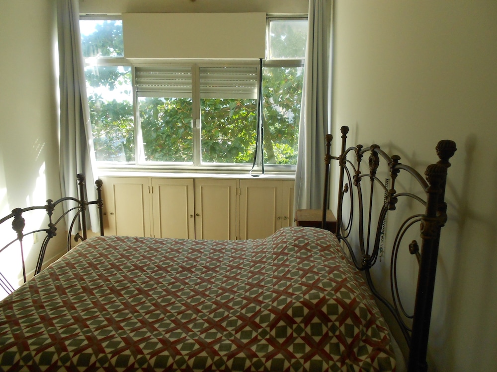 Apartment (2 Bedrooms)