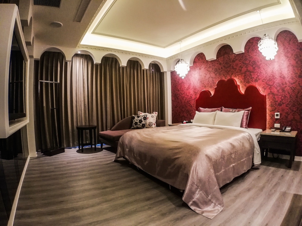 Deluxe Double Room - Photo 15