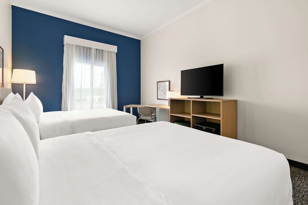 Suite, 2 Queen Beds - Photo 4
