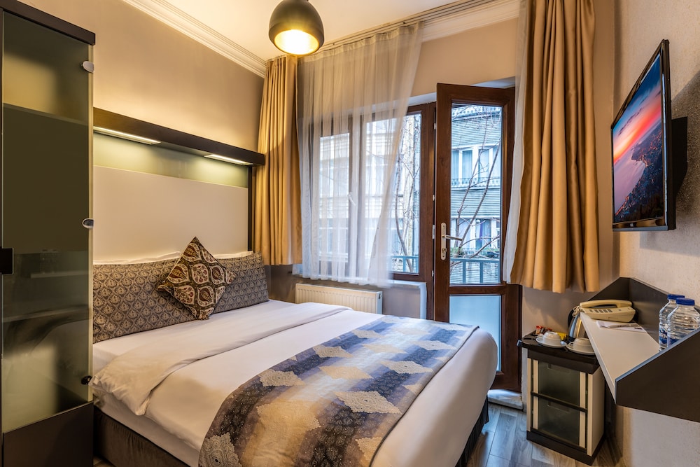 Standard Room, Balcony photo 1