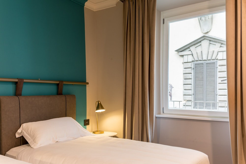 Classic Twin Room - Photo 4