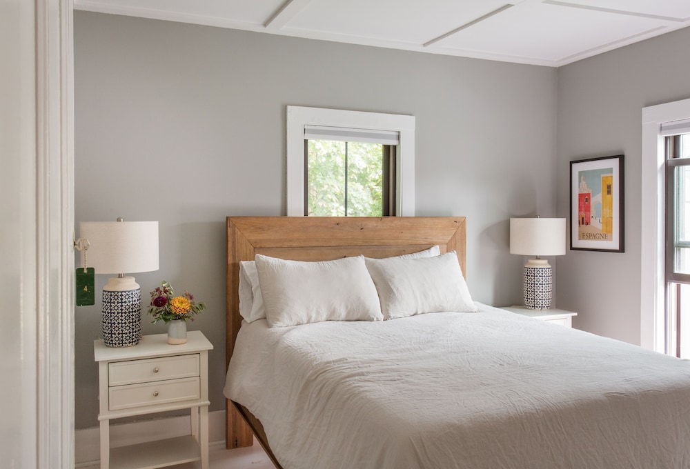 Comfort Room photo 2