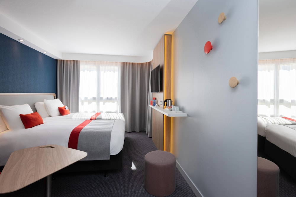 Standard Room, 1 King Bed (Top Floor)