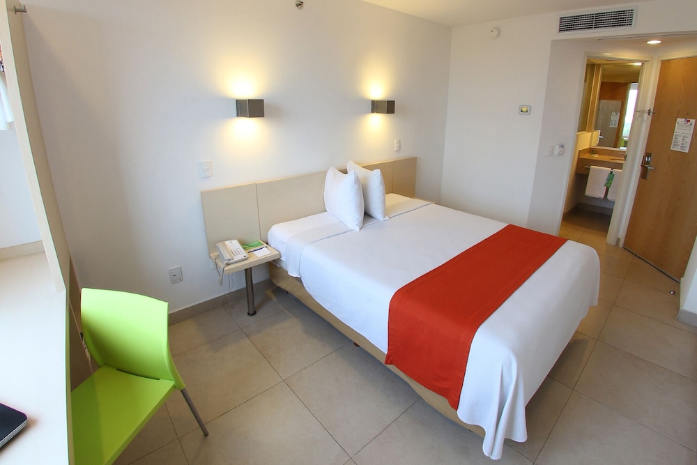 Standard Room photo 2