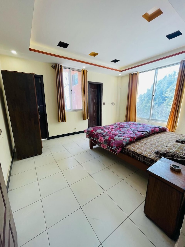 Economy Room photo 1