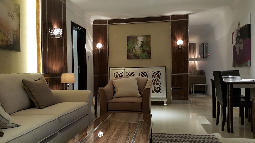 Royal Suite - Photo 4