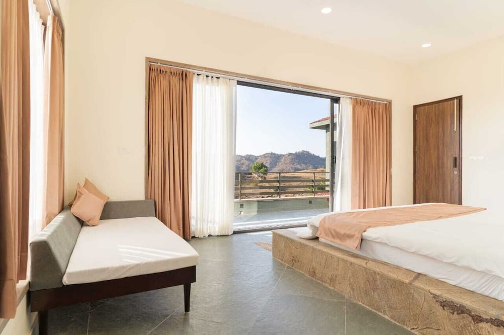 Premium Room, Balcony photo 1