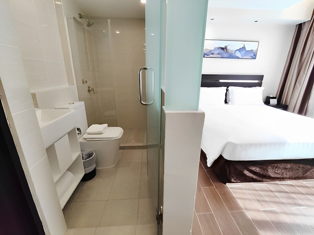 Executive Suite photo 2
