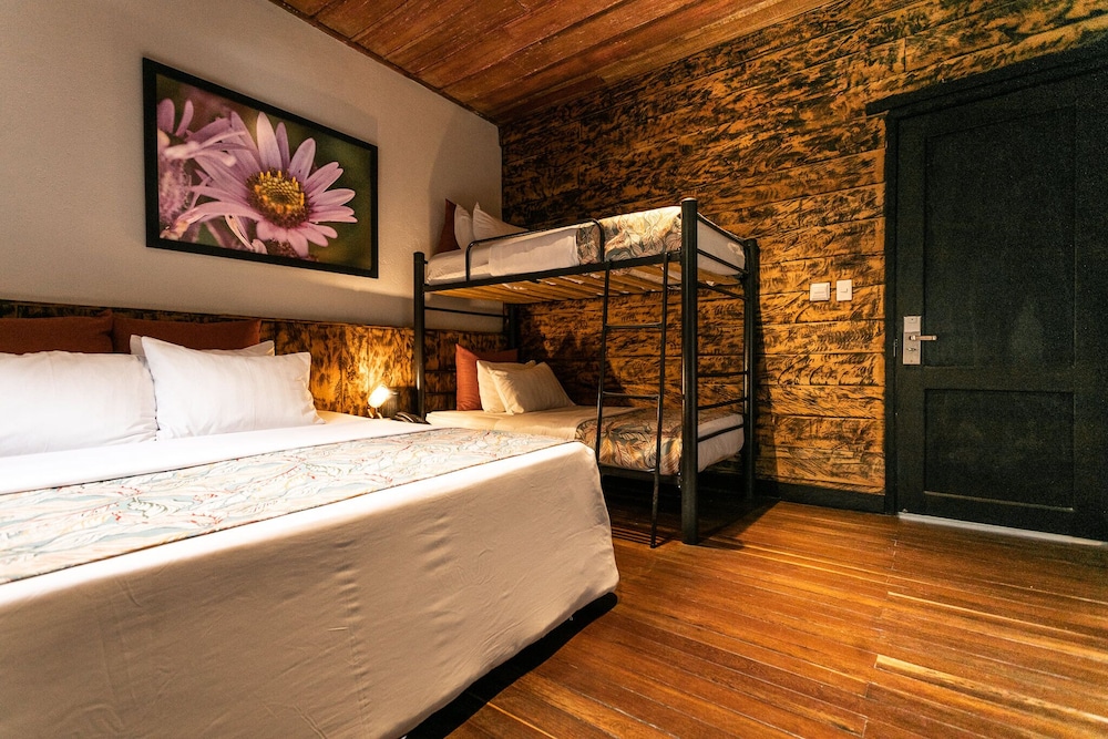 Standard Quadruple Room photo 1