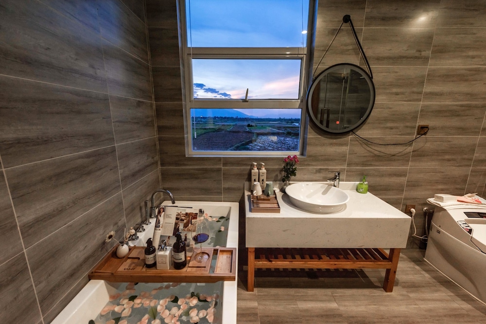 Luxury Double Room, Private Bathroom, Mountain View photo 3