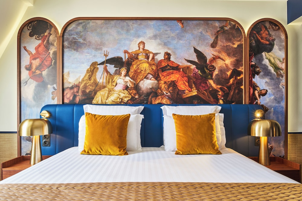 Superior Room - Photo 11