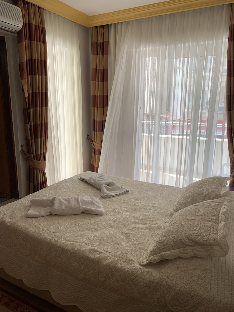 Standard Double Room photo 3