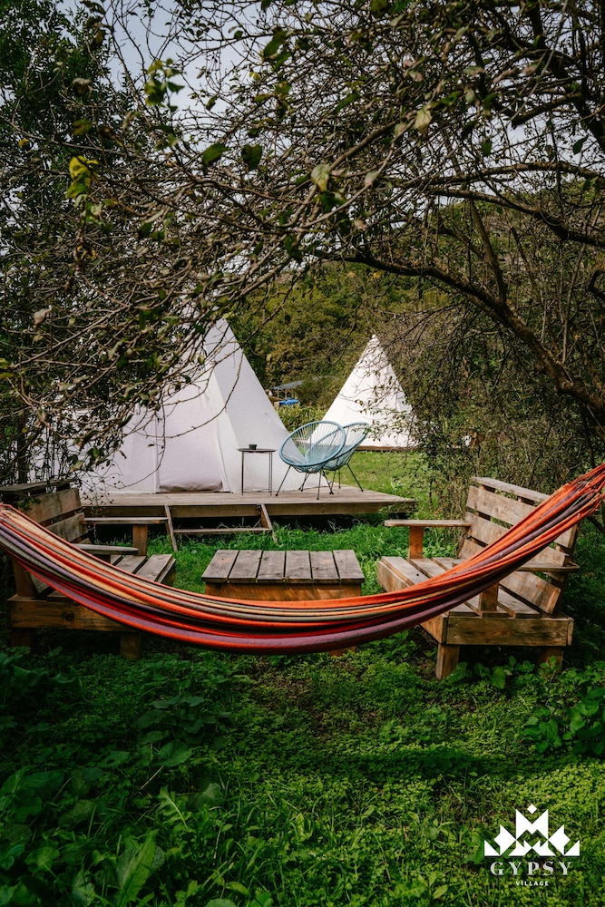 Design Tent photo 2